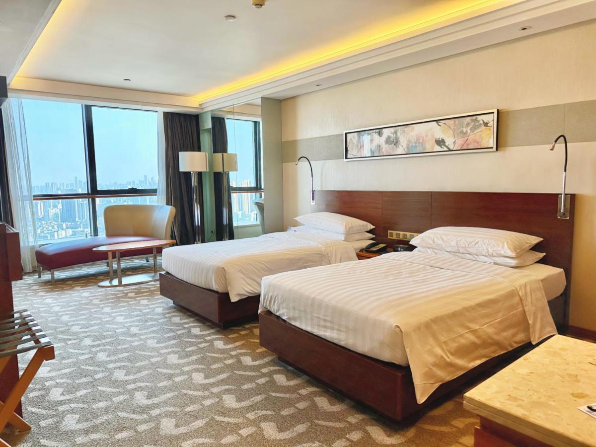 Swissotel Foshan, Guangdong - Free Shuttle To Canton Fair Buitenkant foto