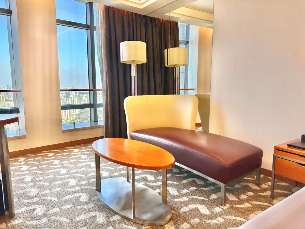 Swissotel Foshan, Guangdong Buitenkant foto