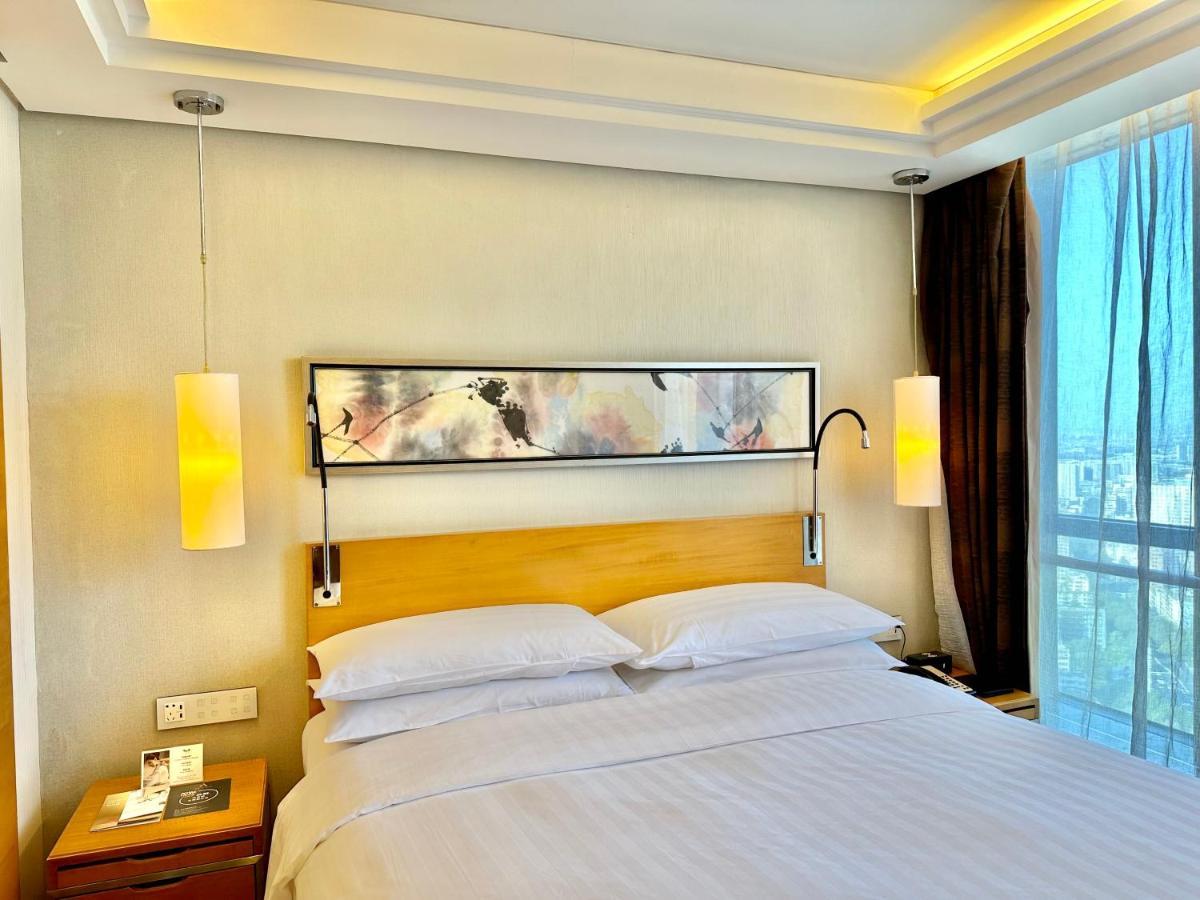 Swissotel Foshan, Guangdong - Free Shuttle To Canton Fair Buitenkant foto